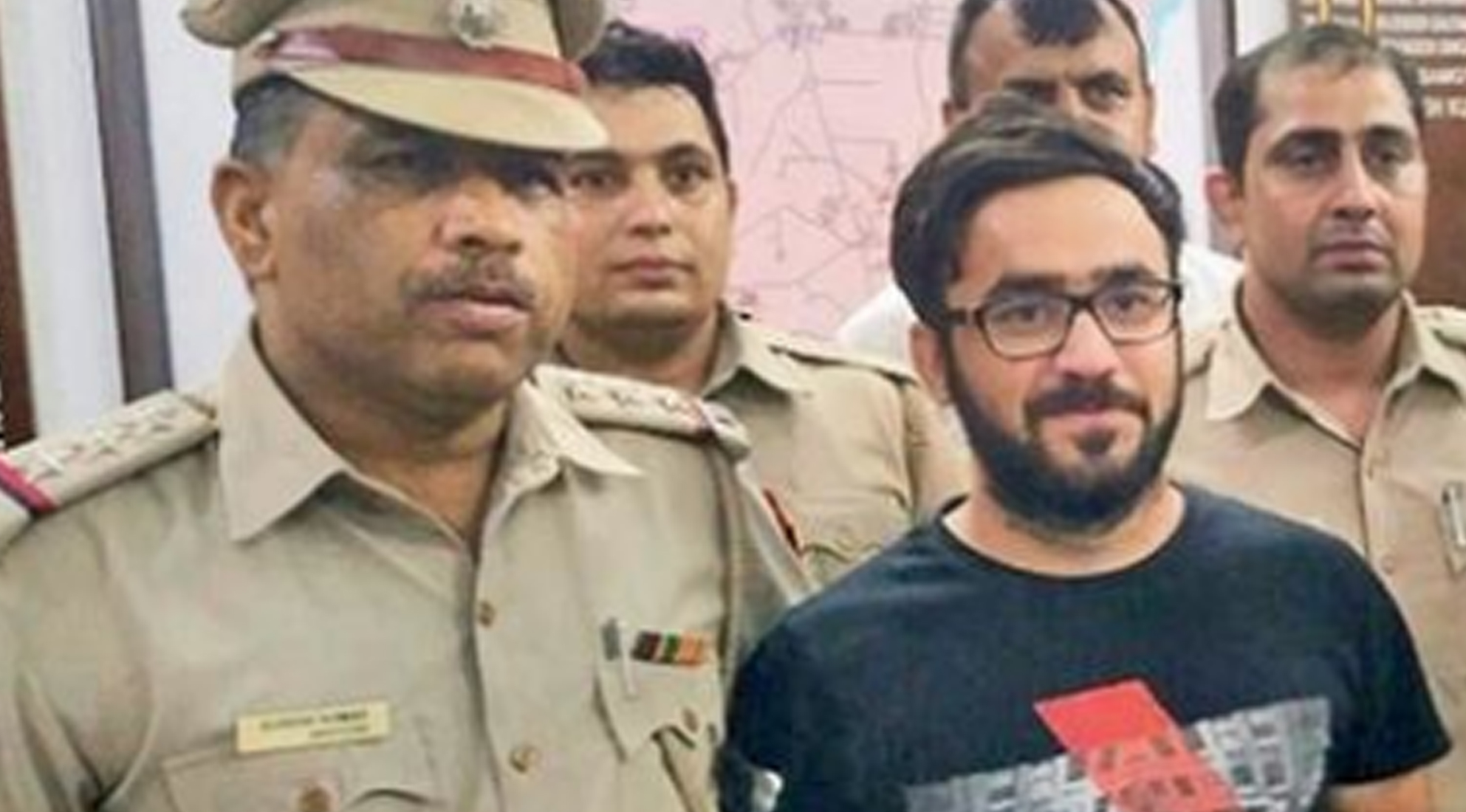 ಫೋನ್‌ನಲ್ಲಿ ಮಾತನಾಡುತ್ತಿದ್ದ ಗೆಳತಿ ಅಪಹೃತನ ವಿಮೋಚನೆಗೆ ನೆರವಾದಳು